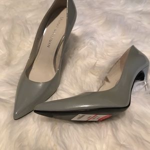 Stuart Weitzman 8.5 Gray Pumps Never worn